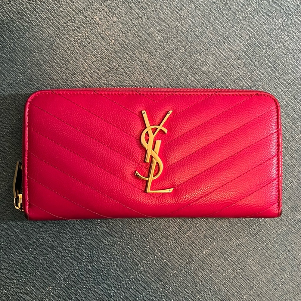 Yves Saint Laurent YSL Monogram Hot Pink Quilted Chevron Zippy Long Wallet EUC